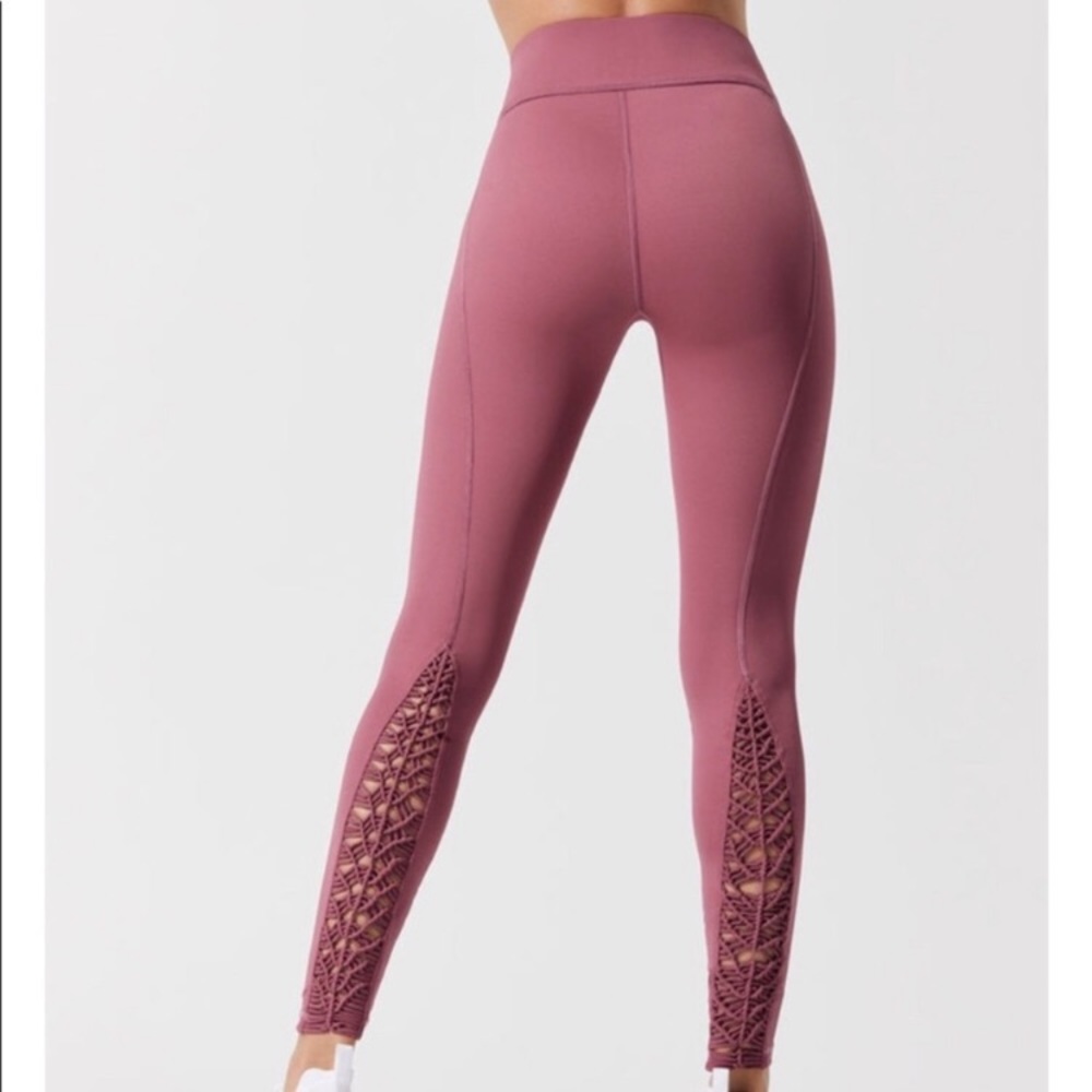 Carbon38 Mauve crochet leggings